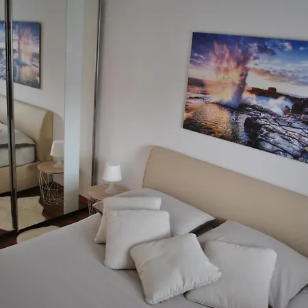 Irina Apartment *